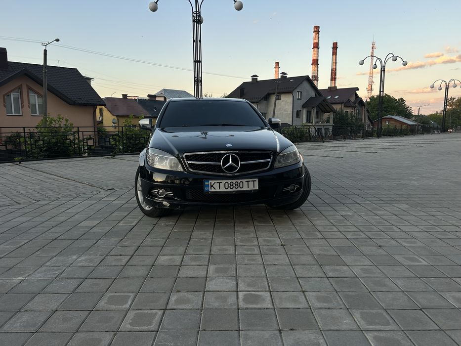 Mercedes-Benz C-220