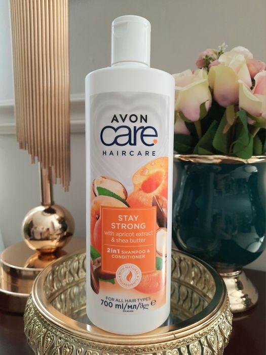 Avon  Care 700 ml szampon do włosów Stay Strong