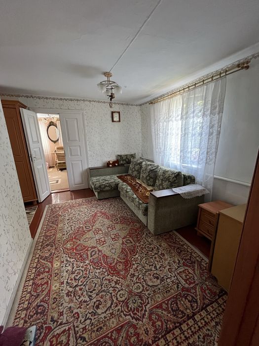 Продам будинок біля міста
