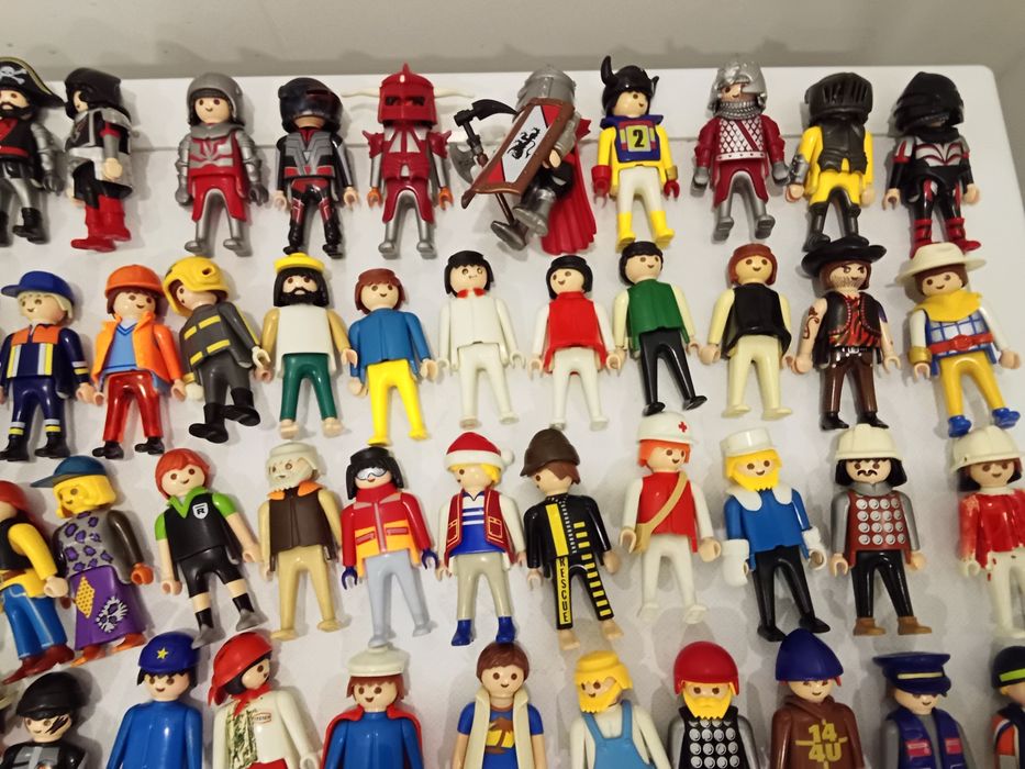 Продам фигурки багги  playmobil новие