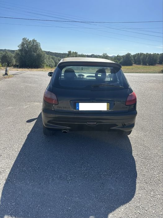 Peugeout 206