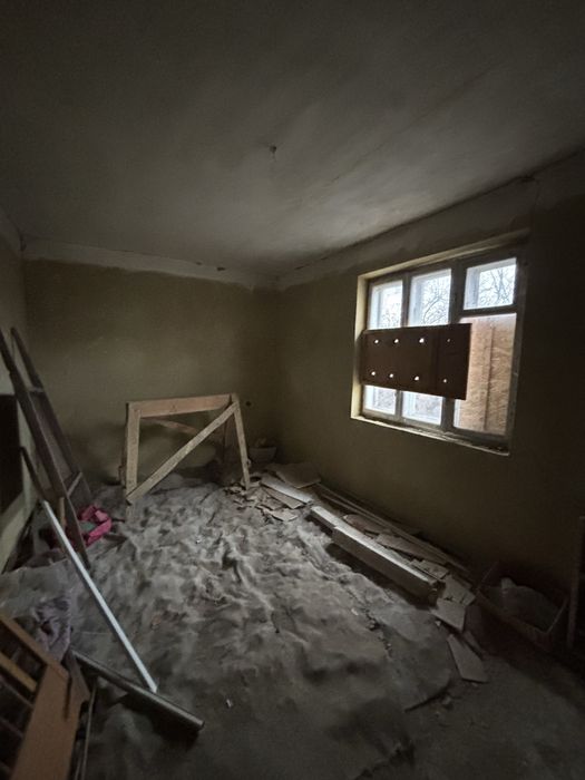 р Будинок з ділянкою 20 соток, можливість озера, укріплений фундамент