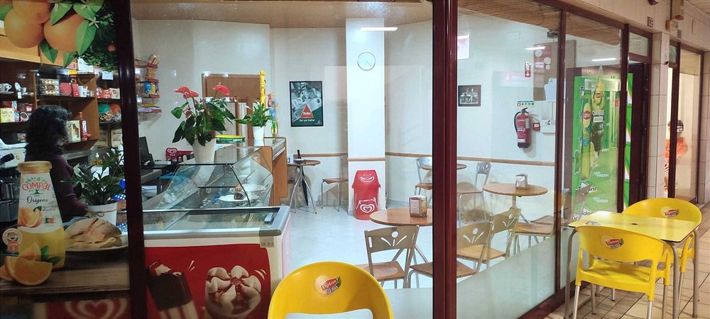 Loja/Café Setúbal - Arrendar