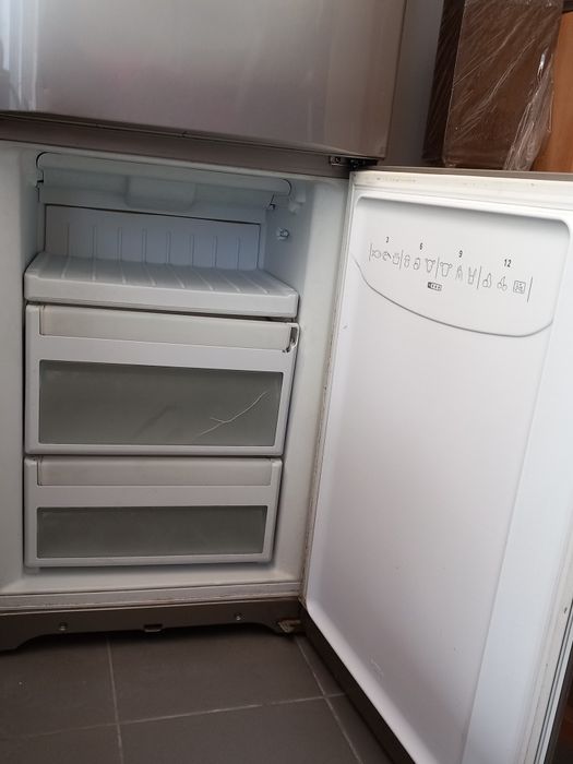 Frigorífico ARISTON - usado