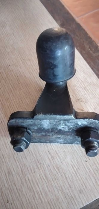Bola de reboque para automovel