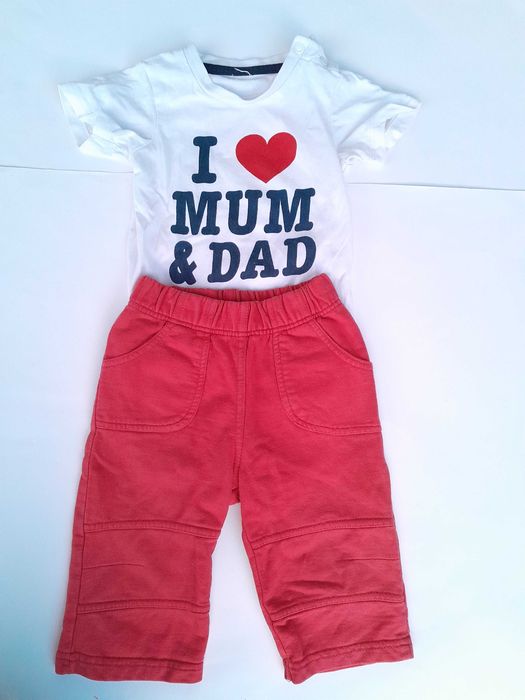 Três conjuntos de roupa para bebé 6 - 9 meses Primavera verão.