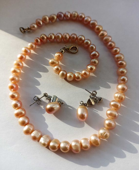 Набор Розовый жемчуг, натуральный, бусы, сережки.
