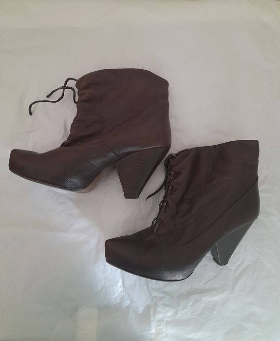 Botas Gianna em pele