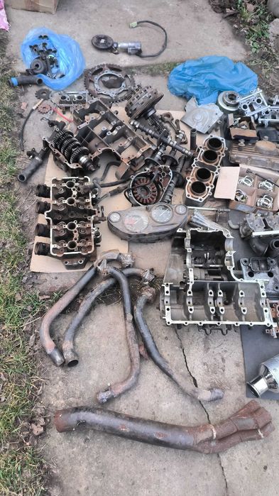 Продам запчасти двигателя Kawasaki ZZR 400/600 модель Е