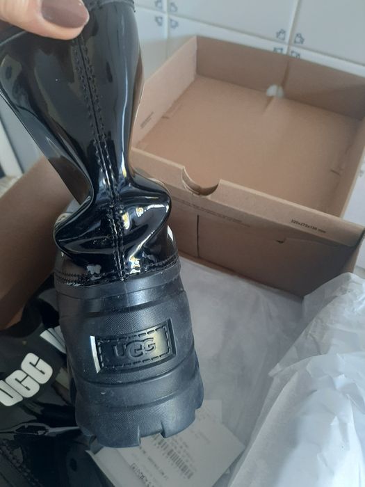 Botas UGG novas em caixa