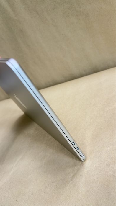 MacBook Air 13" M4 A3240 Star Light, Silver и другие запчасти, дисплей, топкейс, батарея, трекпад ,плата
