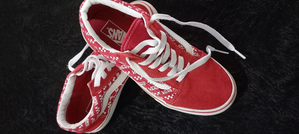 Tenis Vans vermelhas para menino, tamanho 34