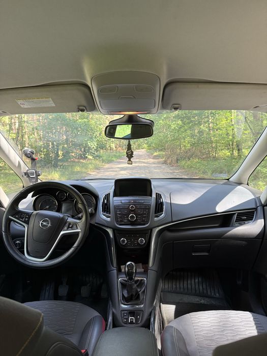 Opel zafira