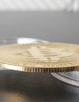 Сувенірна колекційна монета Біткоїн (Bitcoin) BTC, , в чохлі-капсулі.