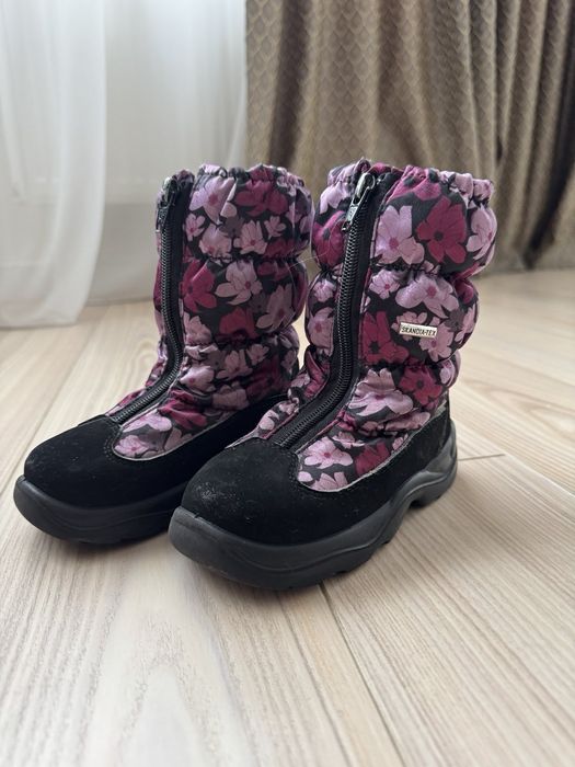 Продам дитячі чобітки