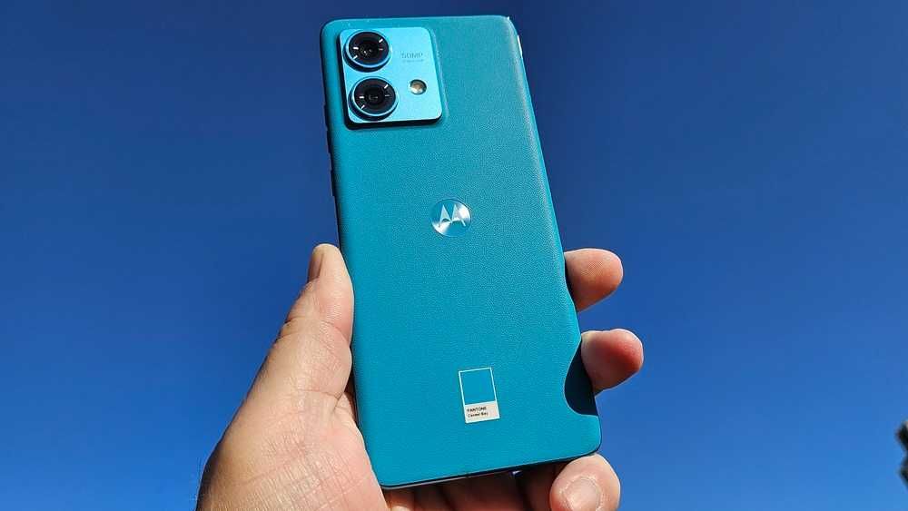 Смартфон Moto Edge 40 neo ( 12/256 )