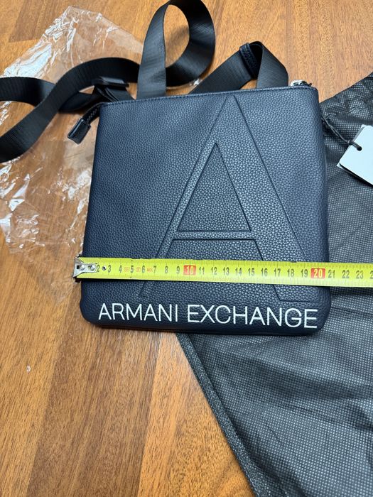 Продаю новую мужскую сумку ARMANI