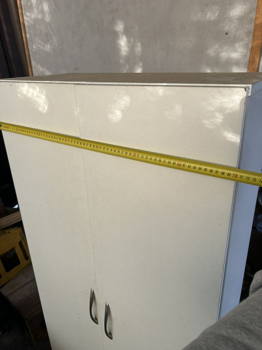 Офіснк крісло, шафа