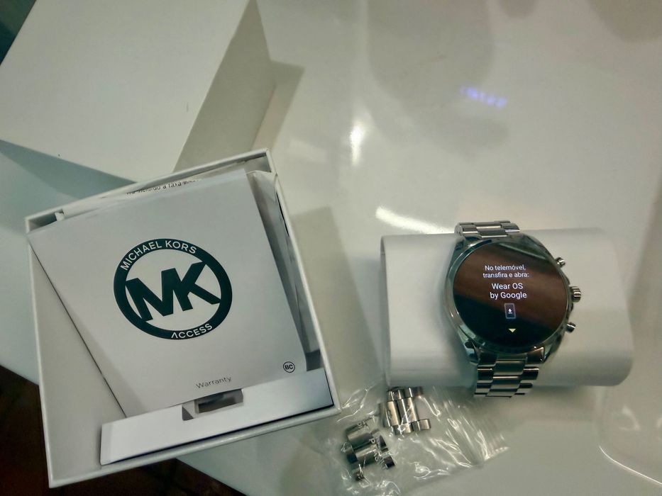 Michael Kors Gen 6 Bradshaw MKT5139