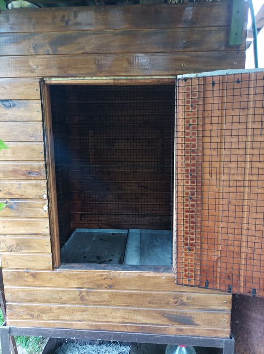 Коптильня холодного та гарячого копчення,