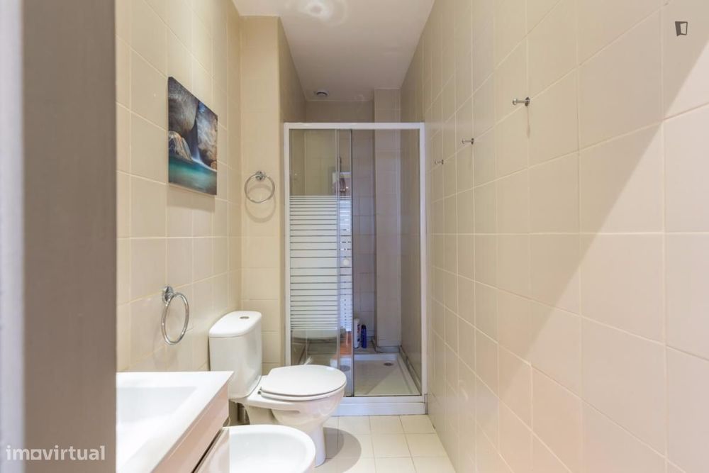 Quarto - localizado em Cedofeita Porto