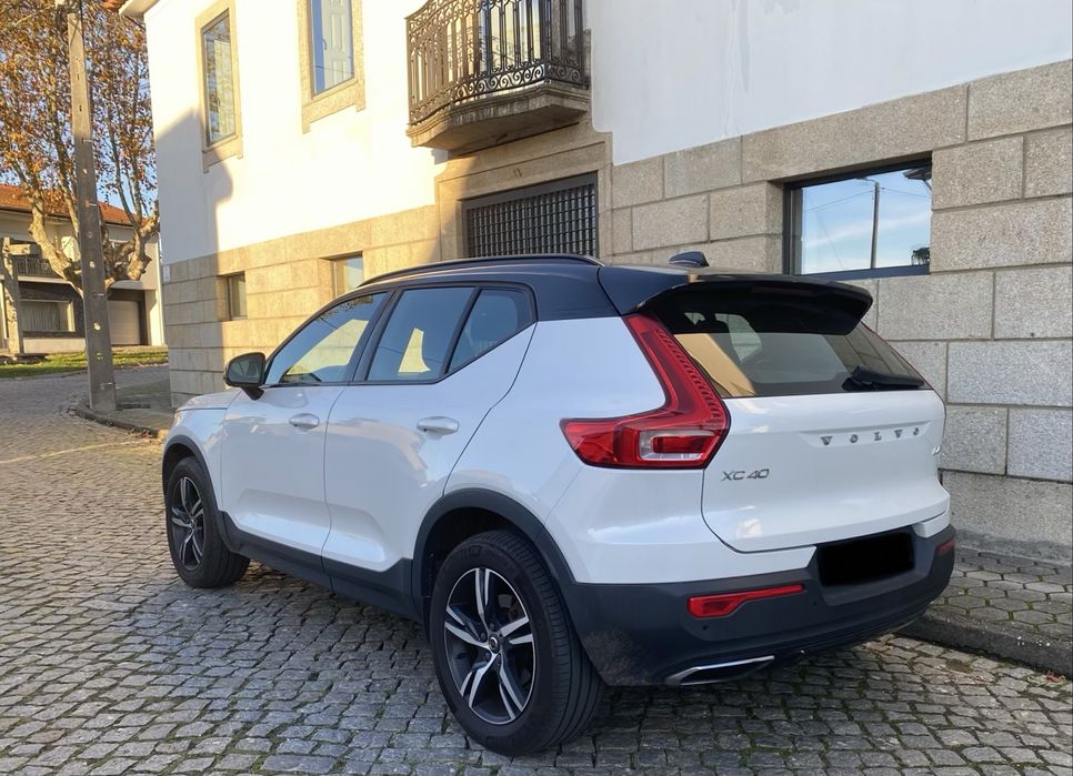 Volvo XC40 D4 R-Design AWD 190Cv