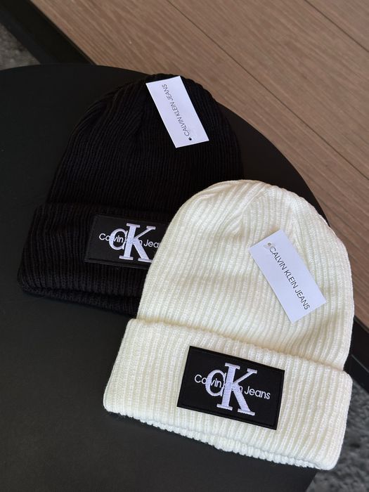 Шапка Calvin Klein, жіноча шапка, чорна шапка, біла шапка
