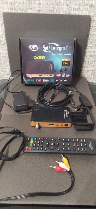 Спутниковый ресивер (смарт приставка)