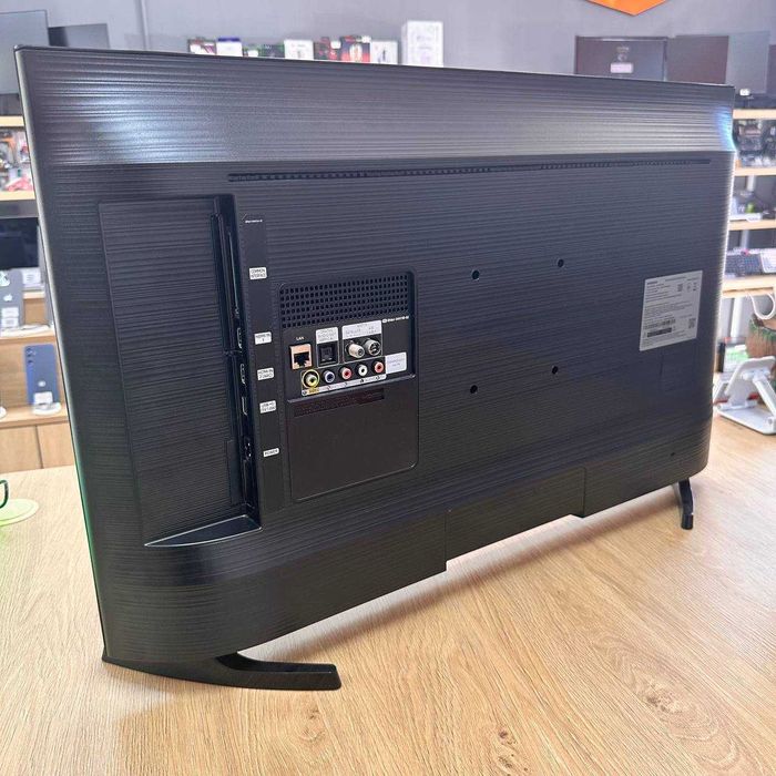 Телевізор Samsung UE32T4500 32" Smart TV • Гарантія • Обмін • Розсрочка •