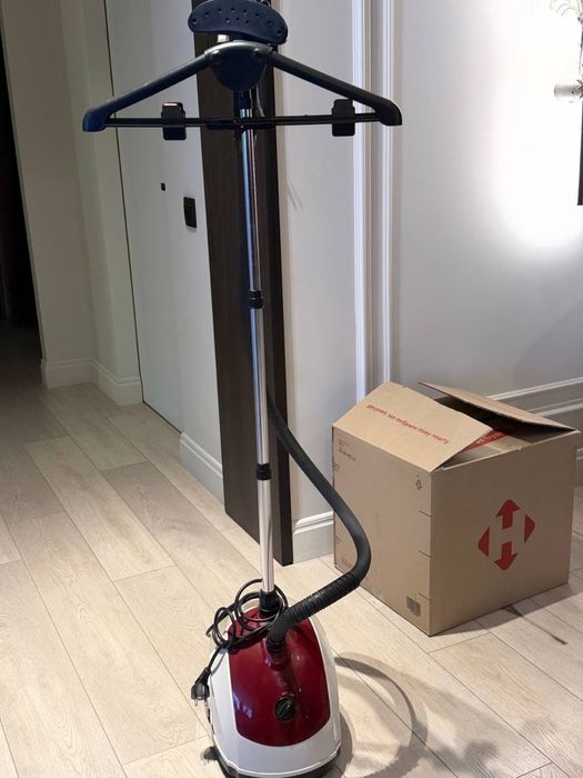 Відпарювач для одягу