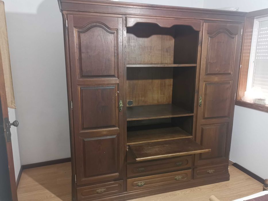 Móveis em bom estado