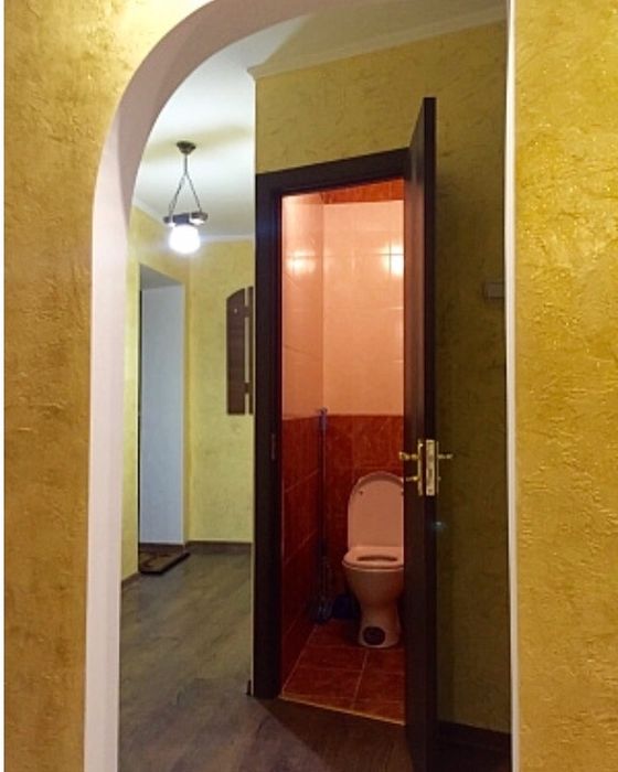 Подобово пр-т Грушевського 28