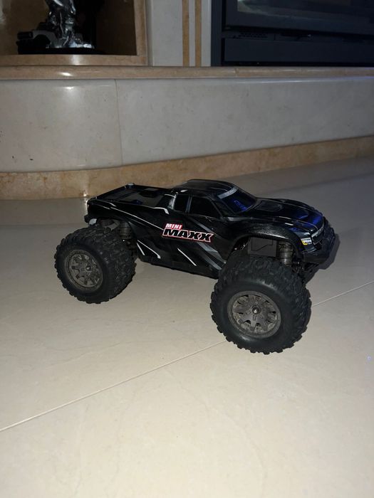 Mini max traxxas