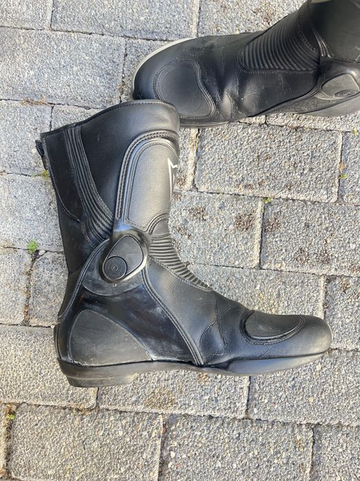 Kit Moto Dainese — Calças Delta 3 + Botas Torque