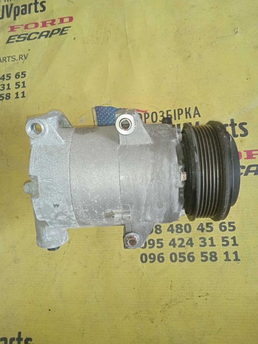 Компрессор кондиціонера 1.5 1.6 2.0 Ford Escape Форд Ескейп 13-