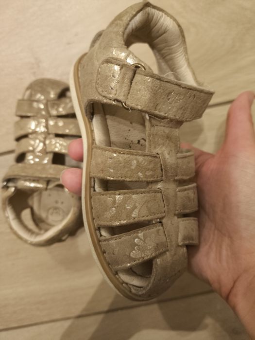 Sandałki 23 dziewczęce Lasocki