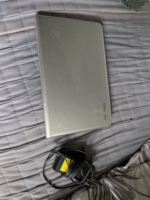 Laptop Toshiba Satellite C55-A-1JL | Bateria GreenCell| i3 | 4GB RAM | 15,6"