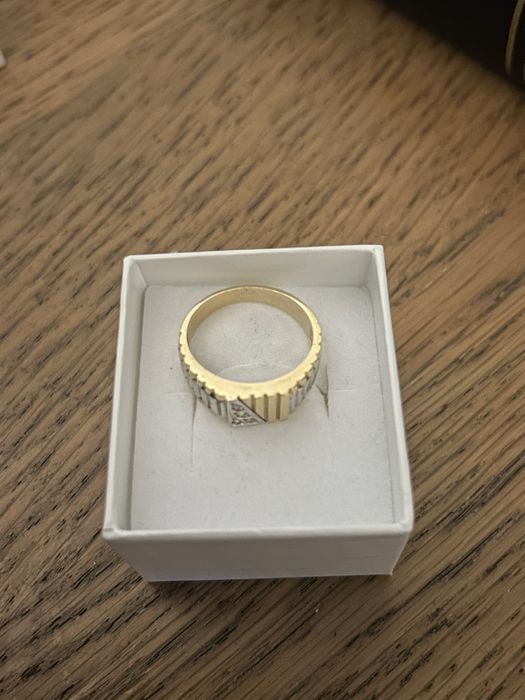 Anel masculino em ouro e ouro branco 19k pedras diamante com registo
