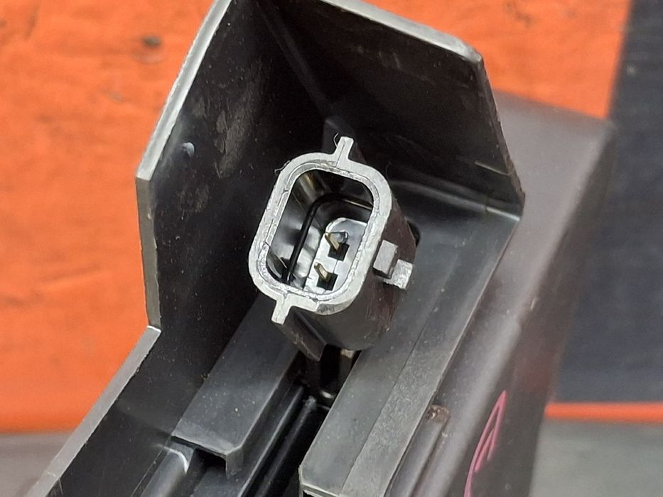 Fechadura / fecho porta frente direito DACIA Sandero II (5S_)