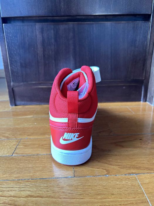 Ténis Nike Vermelhos