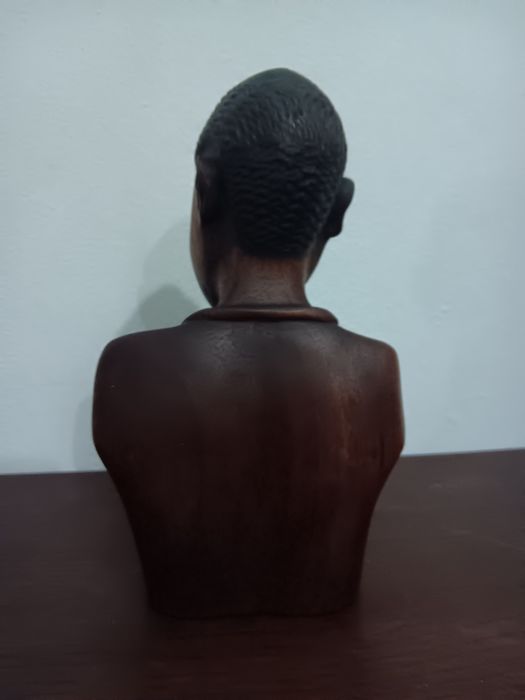 Estatuetas africanas