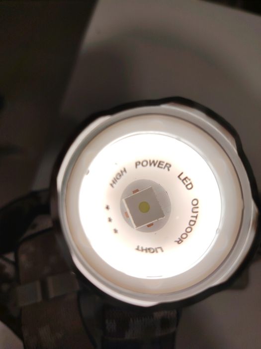 Lanterna  Tática Caça e Pesca LED 30W TG Camuflado Moderno Ultraleve e Potente