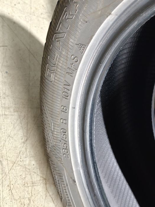 Pneus Vredestein Quatrac Pro 235/50 R18 101V