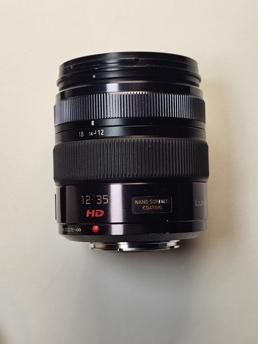 Panasonic Lumix G X Vario 12–35mm f/2.8 HD – mini zoom klasy pro