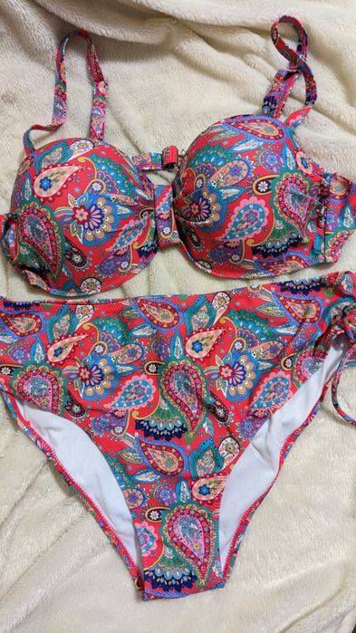 Купальник роздiльний р XL новий