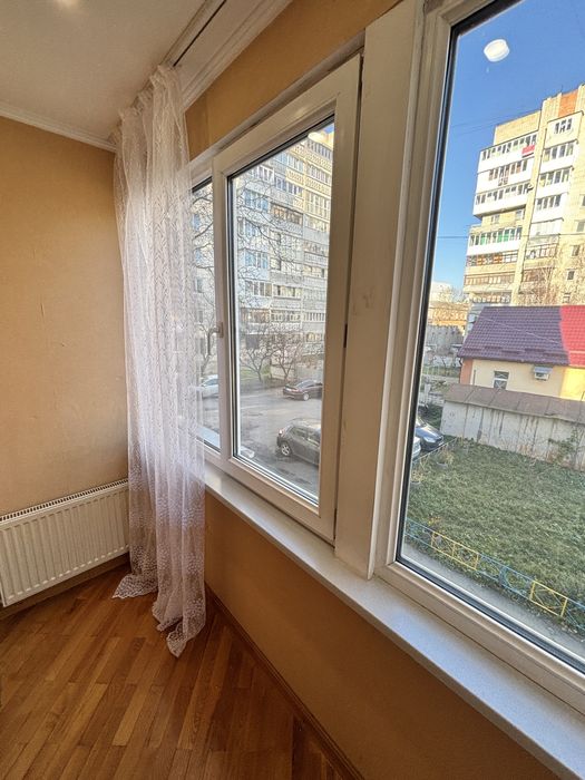 Простора квартира по вул.Д.Галицького з автономним опаленням