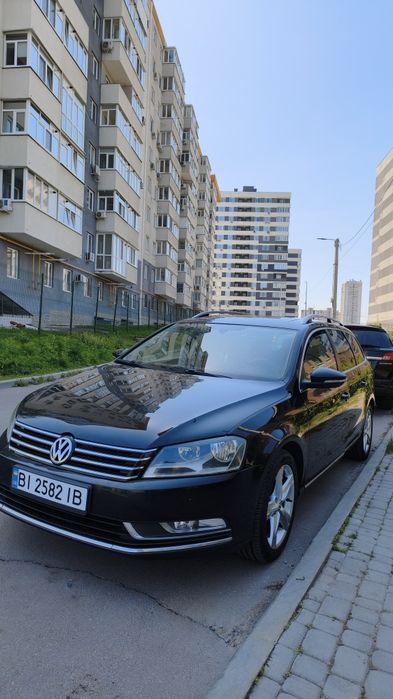 Продам автомобіль Volkswagen Passat B7
