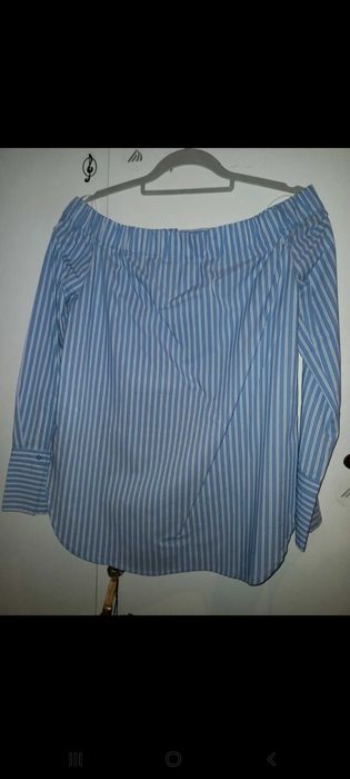 Camisa de riscas azuis claras/brancas, sem ombros - S - Stradivarius