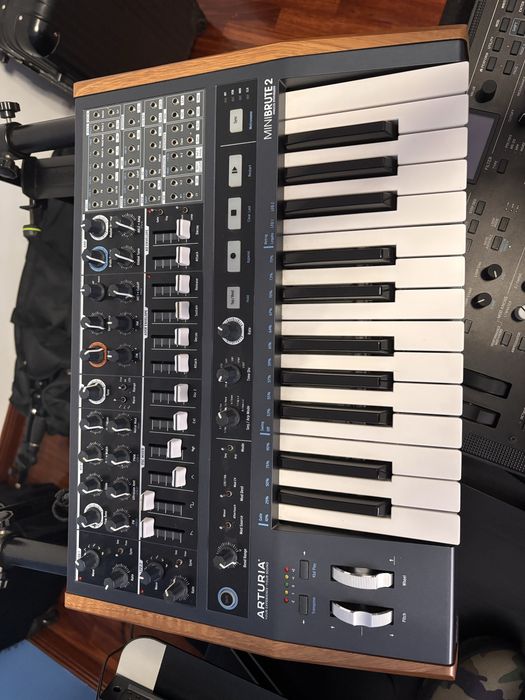 Arturia Mini Brute