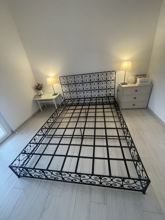 Cama de casal com colchão